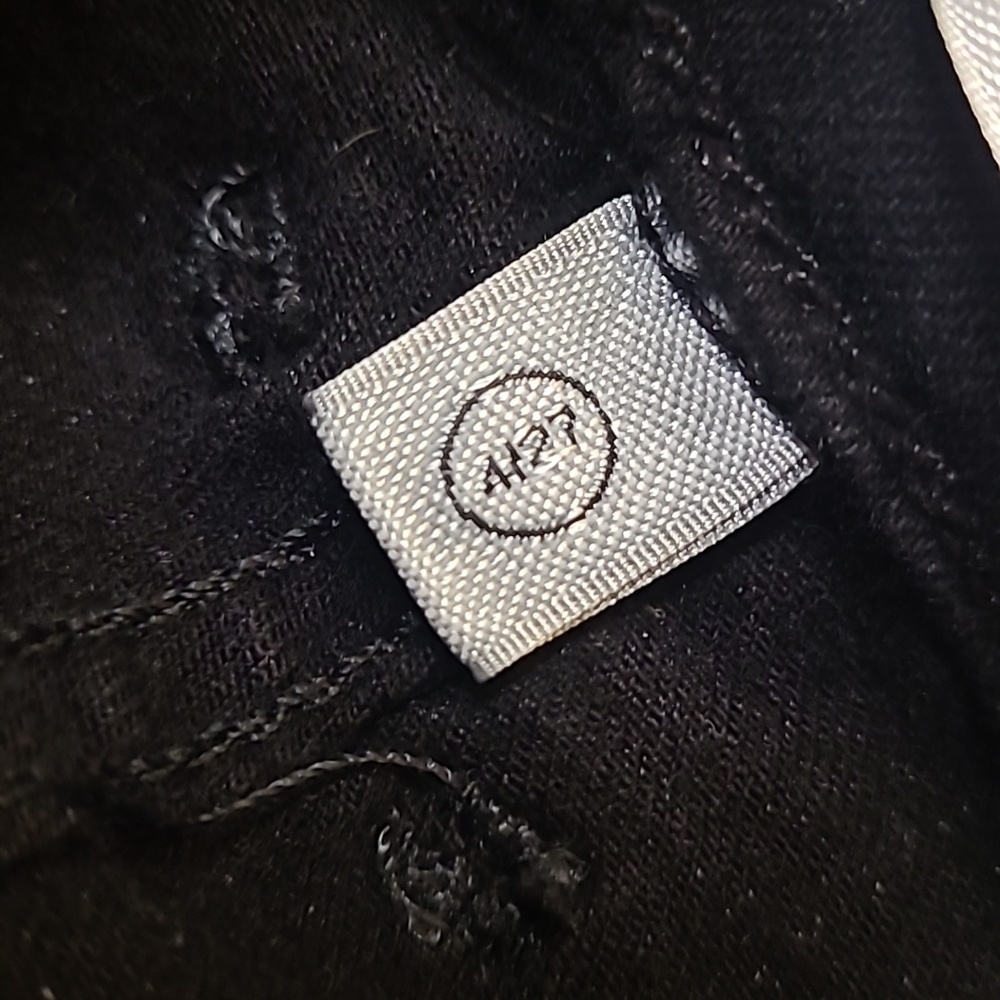 Good American Black Denim‎ Mini Skirt with Grommet Trim - Picture 3 of 14